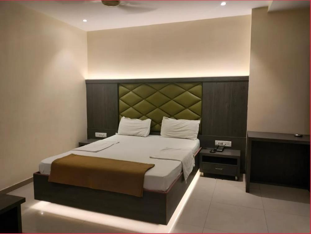 Sahara Lodging & Boarding Hotel Mira-Bhayandar Exterior photo