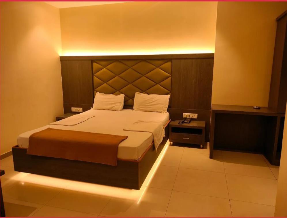 Sahara Lodging & Boarding Hotel Mira-Bhayandar Exterior photo