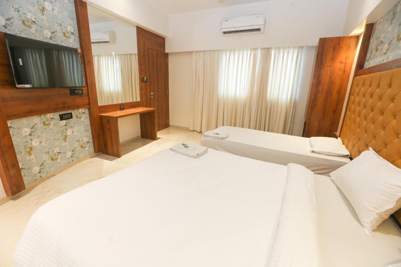 Sahara Lodging & Boarding Hotel Mira-Bhayandar Exterior photo